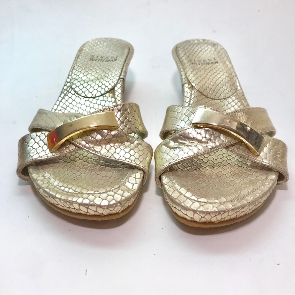 Stuart Weitzman leather, gold buckle textured cross front heeled sandals Sz 6N
